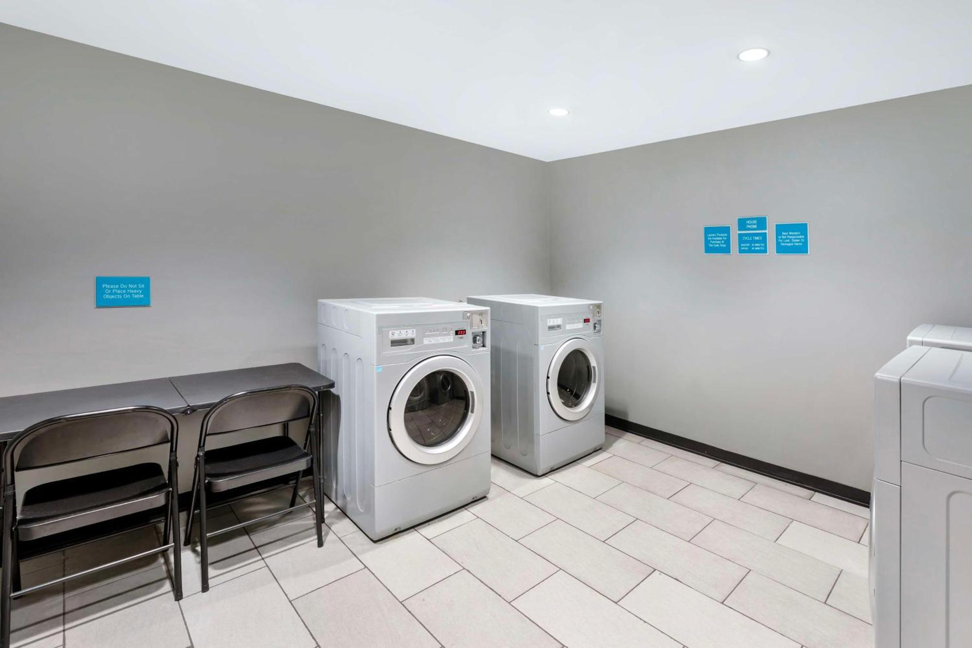 Best Western Plus Executive Residency Marion Bagian luar foto