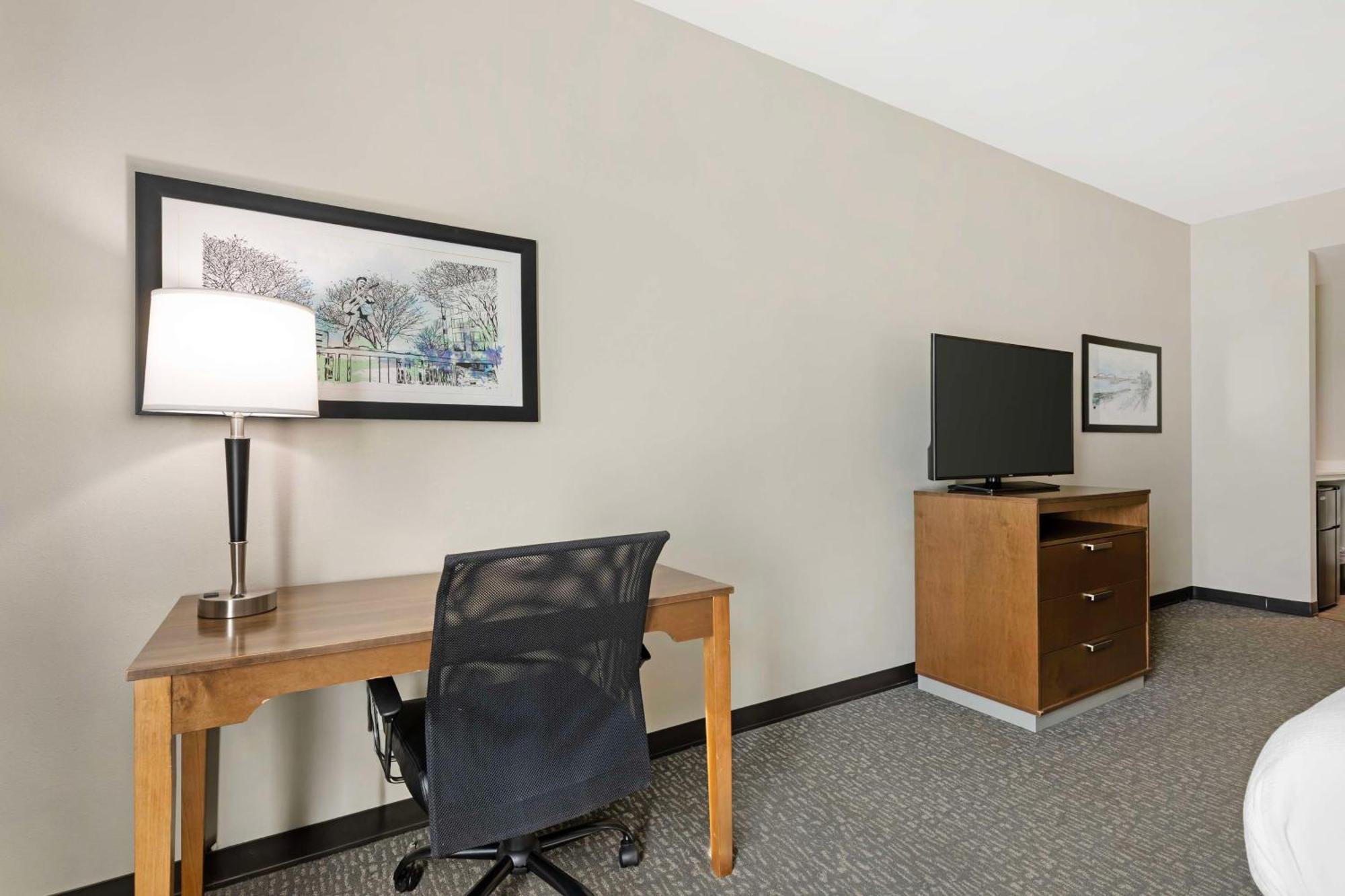 Best Western Plus Executive Residency Marion Bagian luar foto