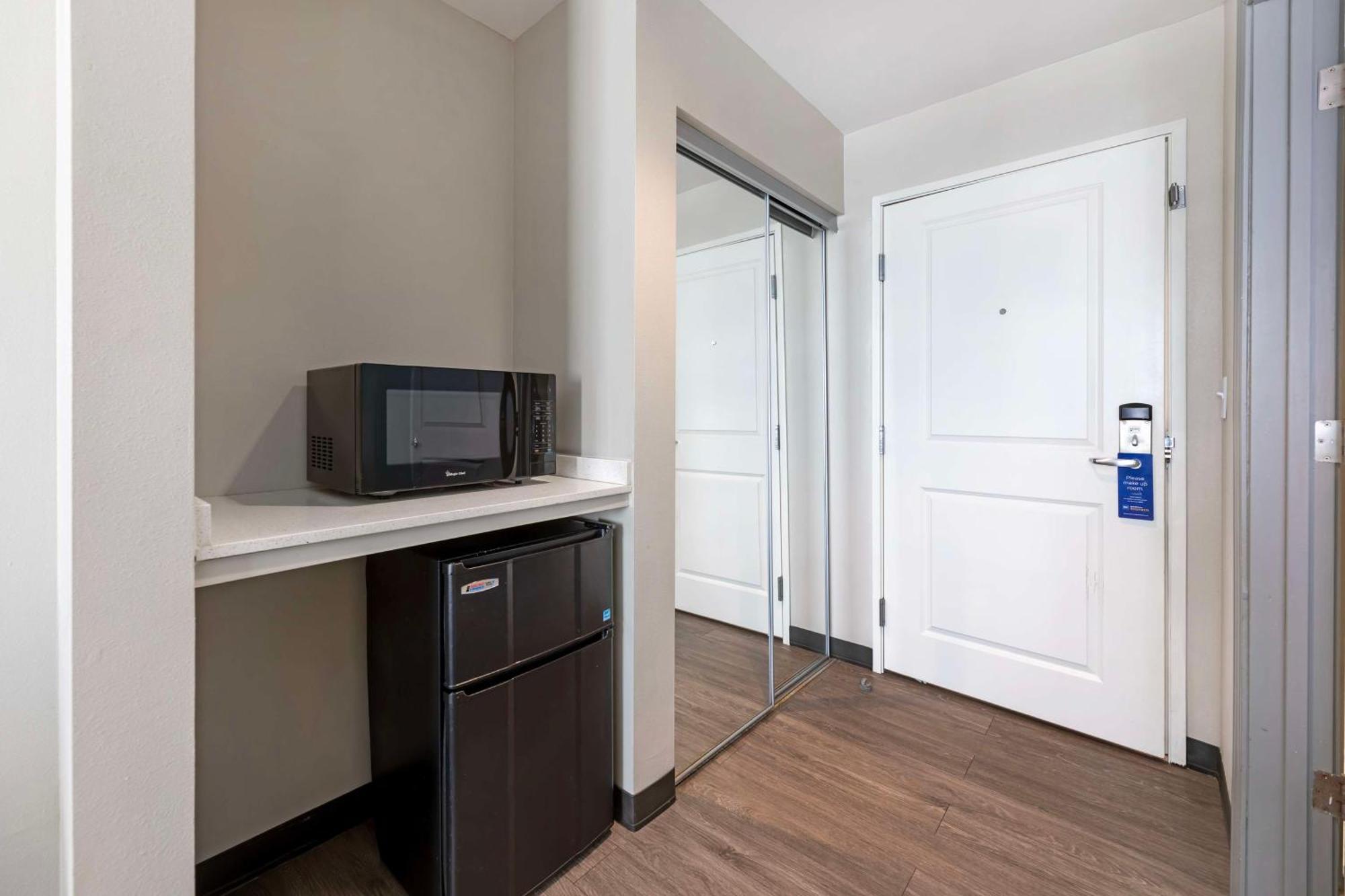 Best Western Plus Executive Residency Marion Bagian luar foto